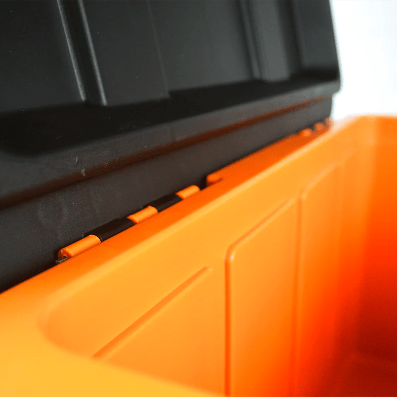 Hielera Everest Negro - Naranja 80 latas